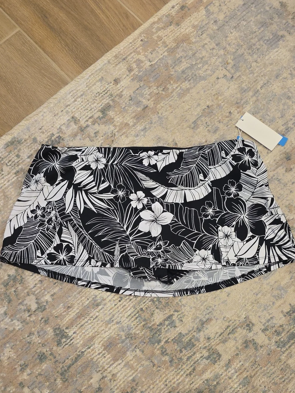 Bleu Rod Beattie Black & White Floral Swim Skirt